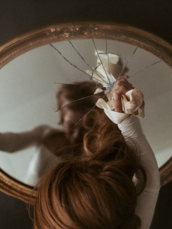 Anoreksja – objawy, przyczyny i skuteczne leczenie w 2025 roku [Poradnik]